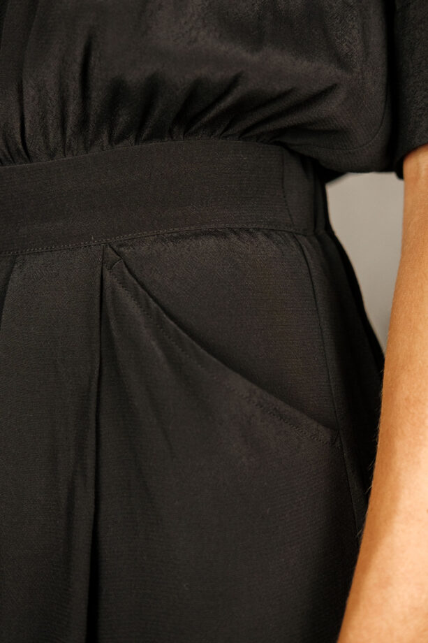 Midi dress with high low hem – Black 4